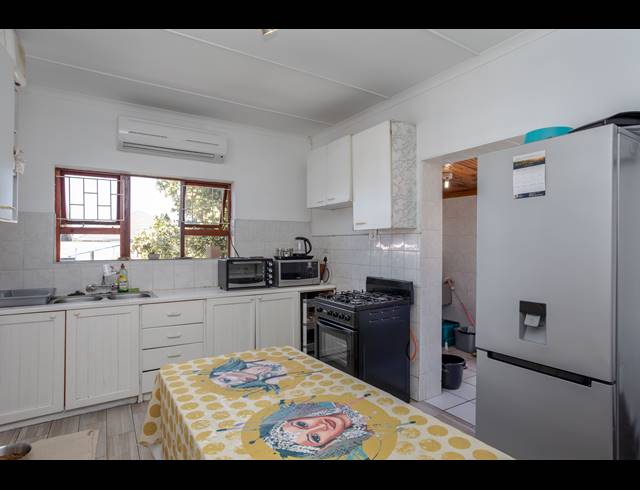 3 BEDROOM HOUSE FOR SALE IN OAKDALE